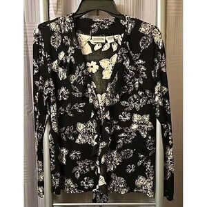Chicos Size 0 Large Travelers Top‎ Womens Black Floral Ruffle V-Neck Long Sleeve